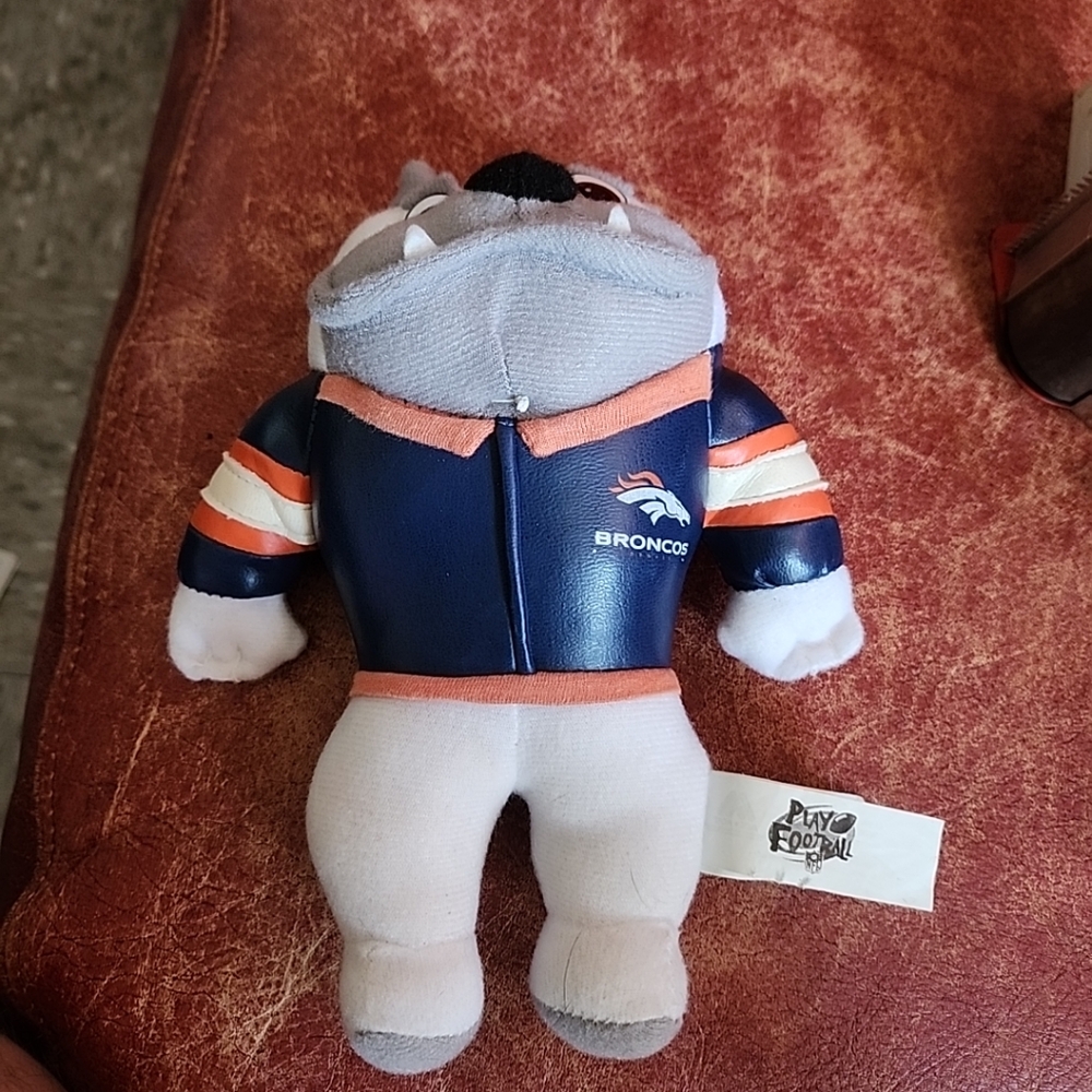 1998 Play Football Denver Broncos NFL 9" Stuffed Bulldog Plush